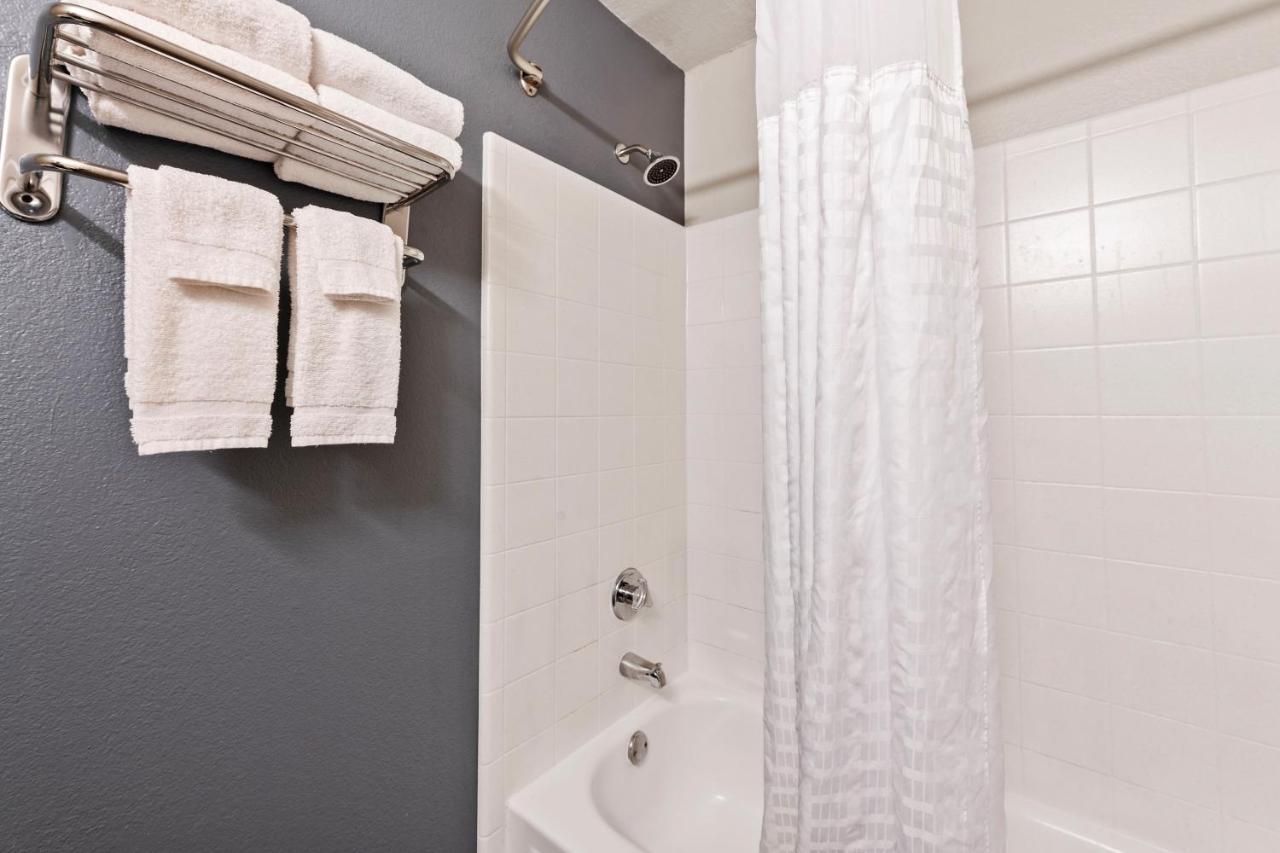Extended Stay America Select Suites - Charlotte - Airport Eksteriør bilde