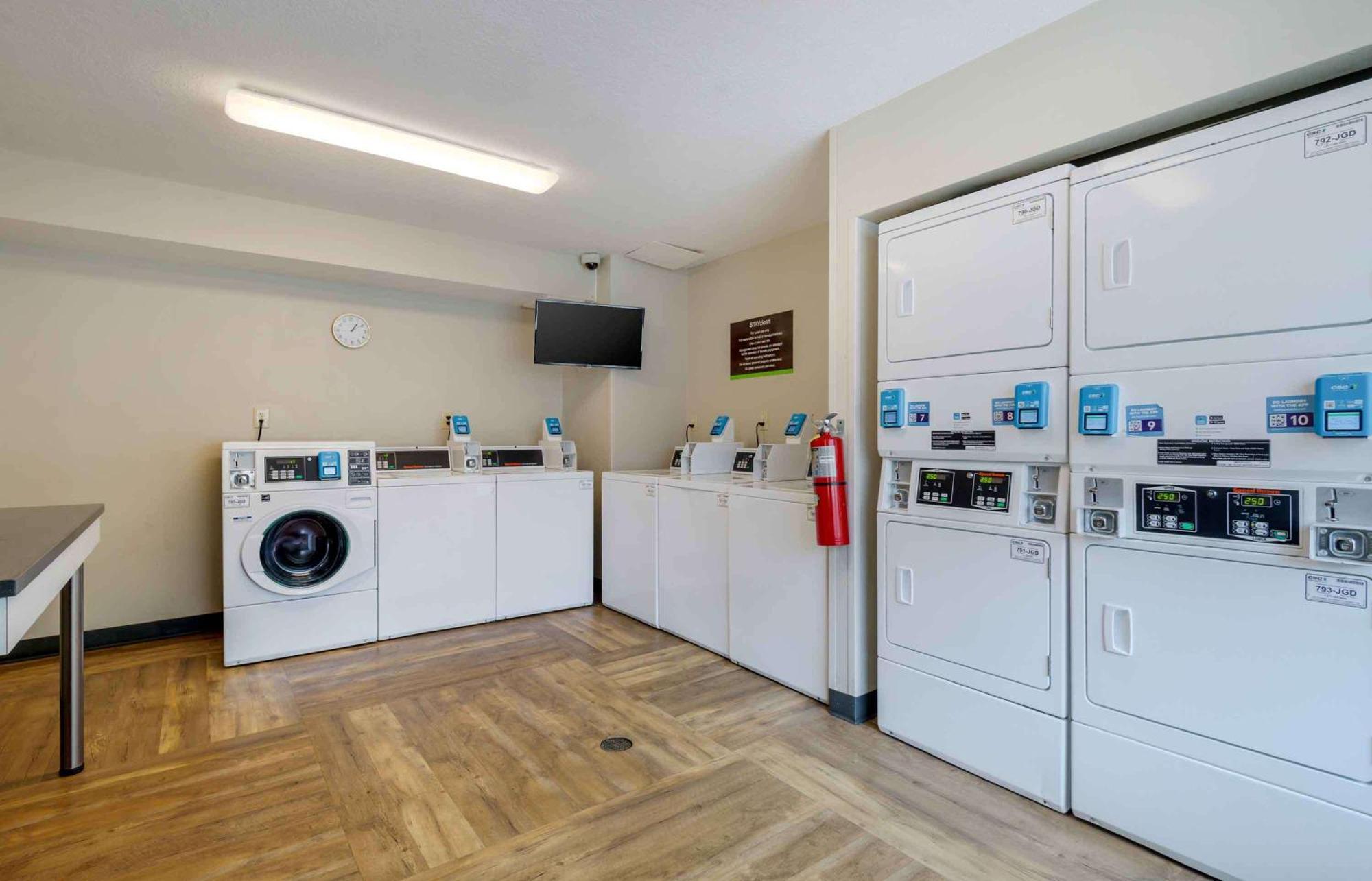 Extended Stay America Select Suites - Charlotte - Airport Eksteriør bilde