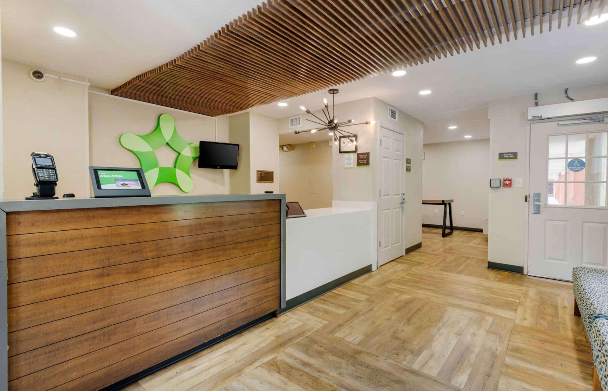 Extended Stay America Select Suites - Charlotte - Airport Eksteriør bilde
